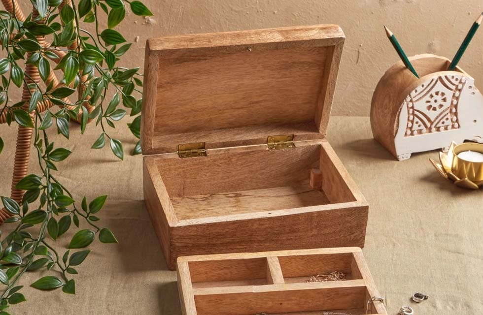 Elevate Your Woodworking: 2-Day Jewelry Box Making Course at The Makers Society