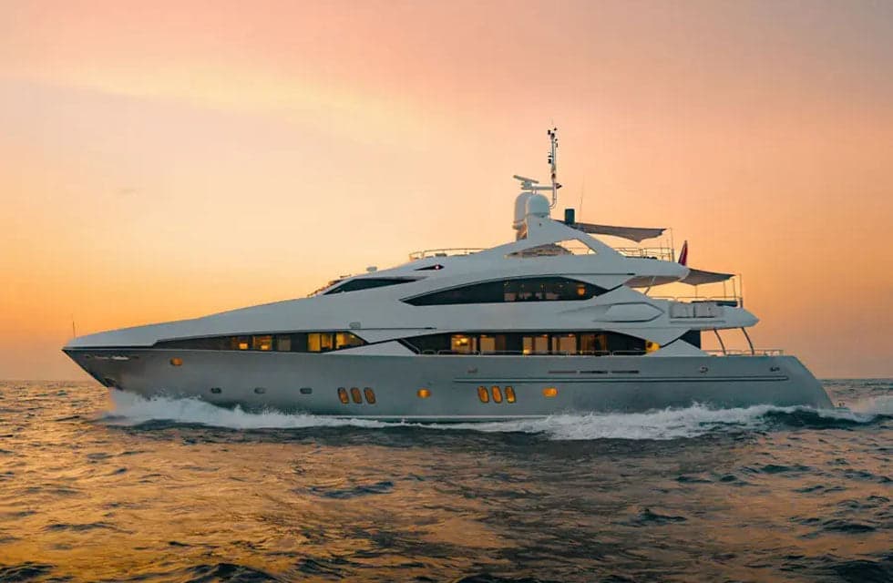 Luxurious 3-Hour Sunseeker Superyacht with Premium Drinks & Sushi