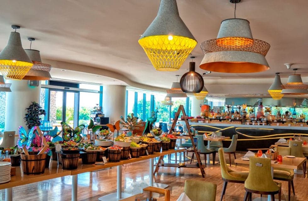 Saturday Brunch with House Beverages at The Retreat Palm Dubai