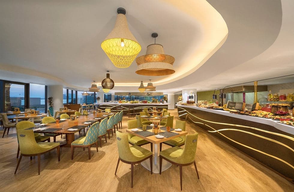 Saturday Brunch with Soft Beverages at The Retreat Palm Dubai