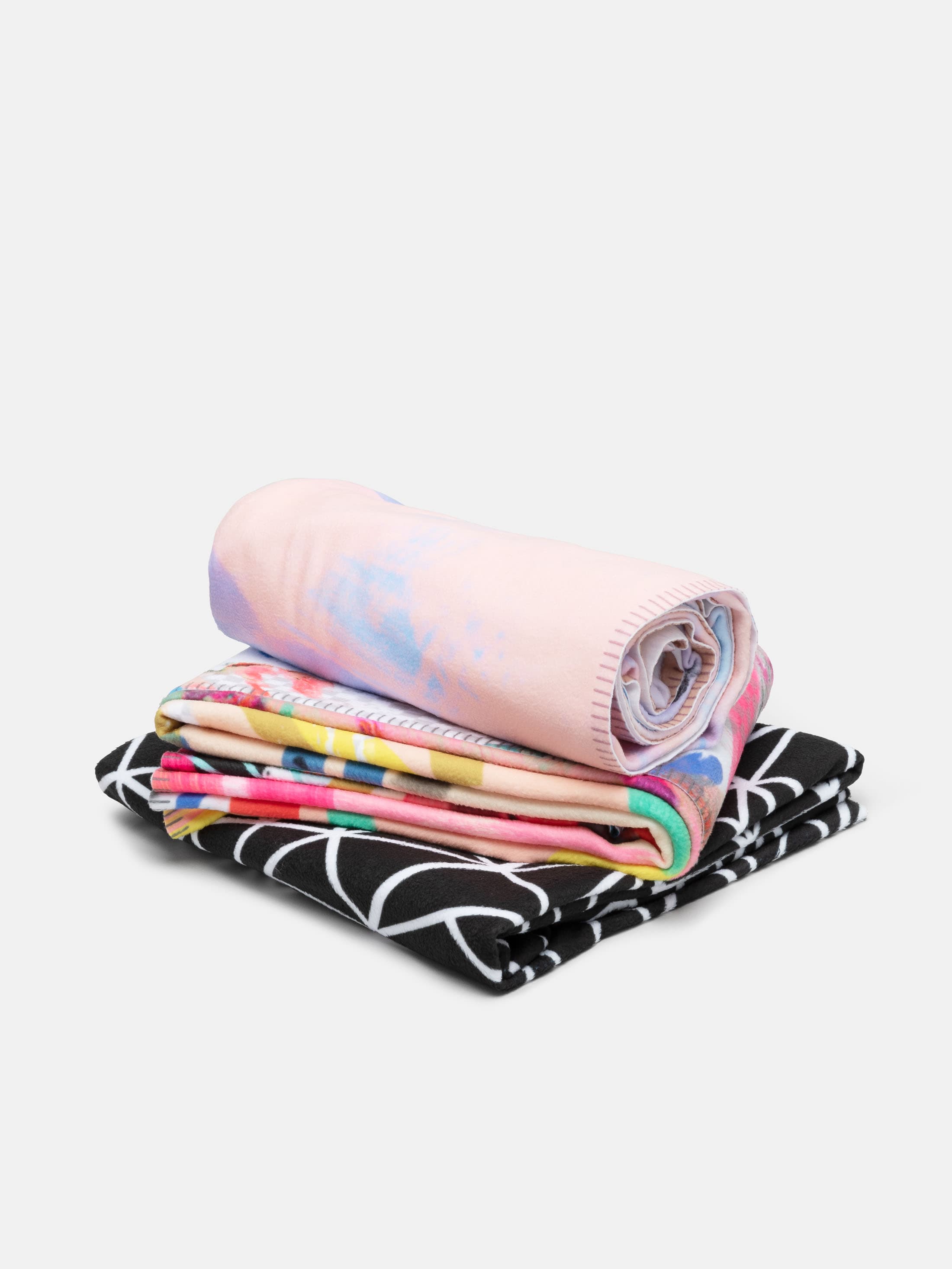 Soft-Weave Blanket Stack