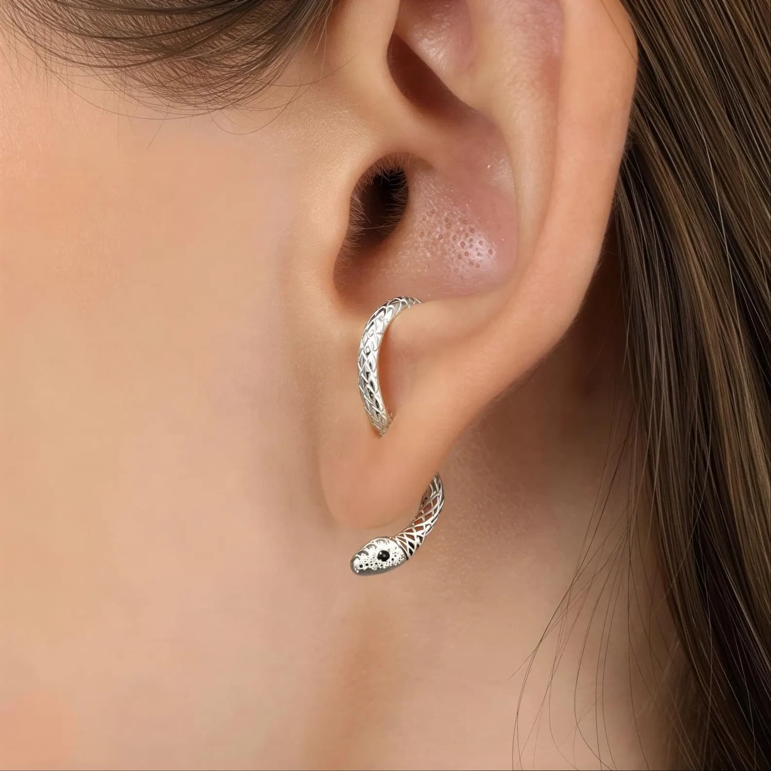 Serpent Ear Climber