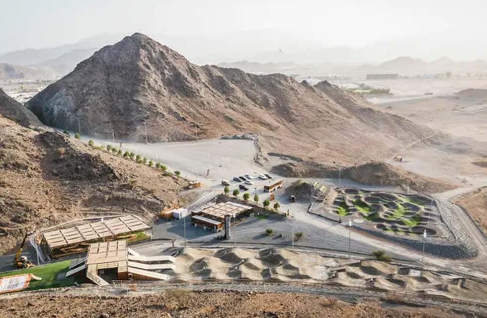 One Night Scenic Mountain View Chalet Stay in Fujairah for Four