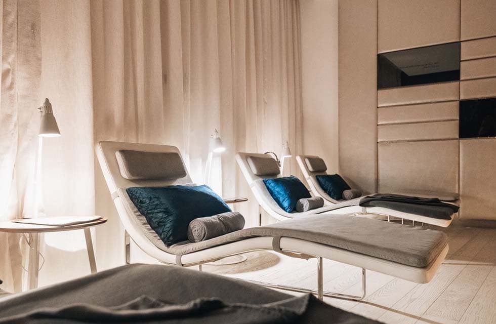 Pause Spa Paramount Hotel Dubai 120-Min Massage & Facial Gift Voucher