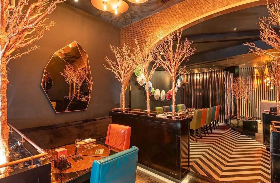 Dubai Staycation Gift Box: One-Night Hotel Stay & Romantic Dinner for Two